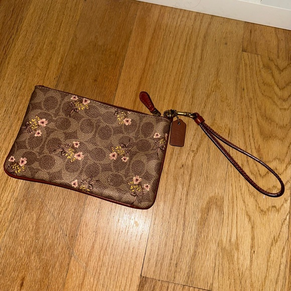 Coach floral wristlet - Picture 2 of 4